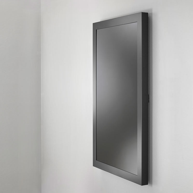 Chief Impact On-Wall Kiosk (Portrait, 40 inch, Glass, Black) LW40UBPG