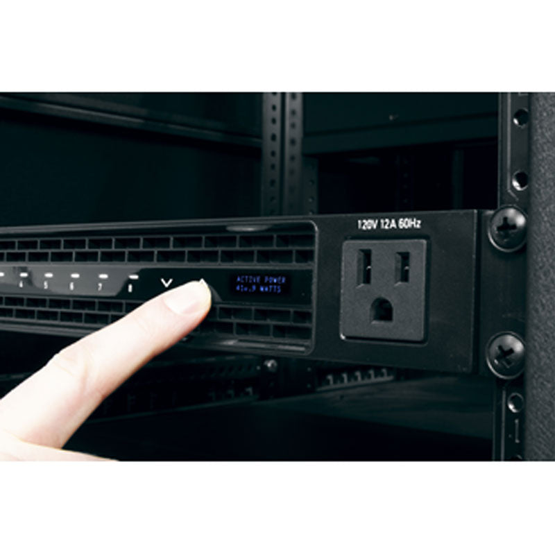 Middle Atlantic Premium+ PDU with RackLink RLNK-P915R, rack power system voltage and current display detail