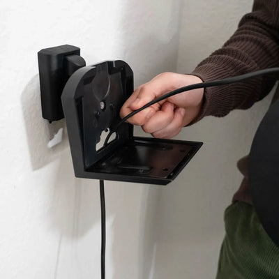 Sanus Adjustable Speaker Wall Mounts WSWME32-B2, speaker cable routing through the wall bracket